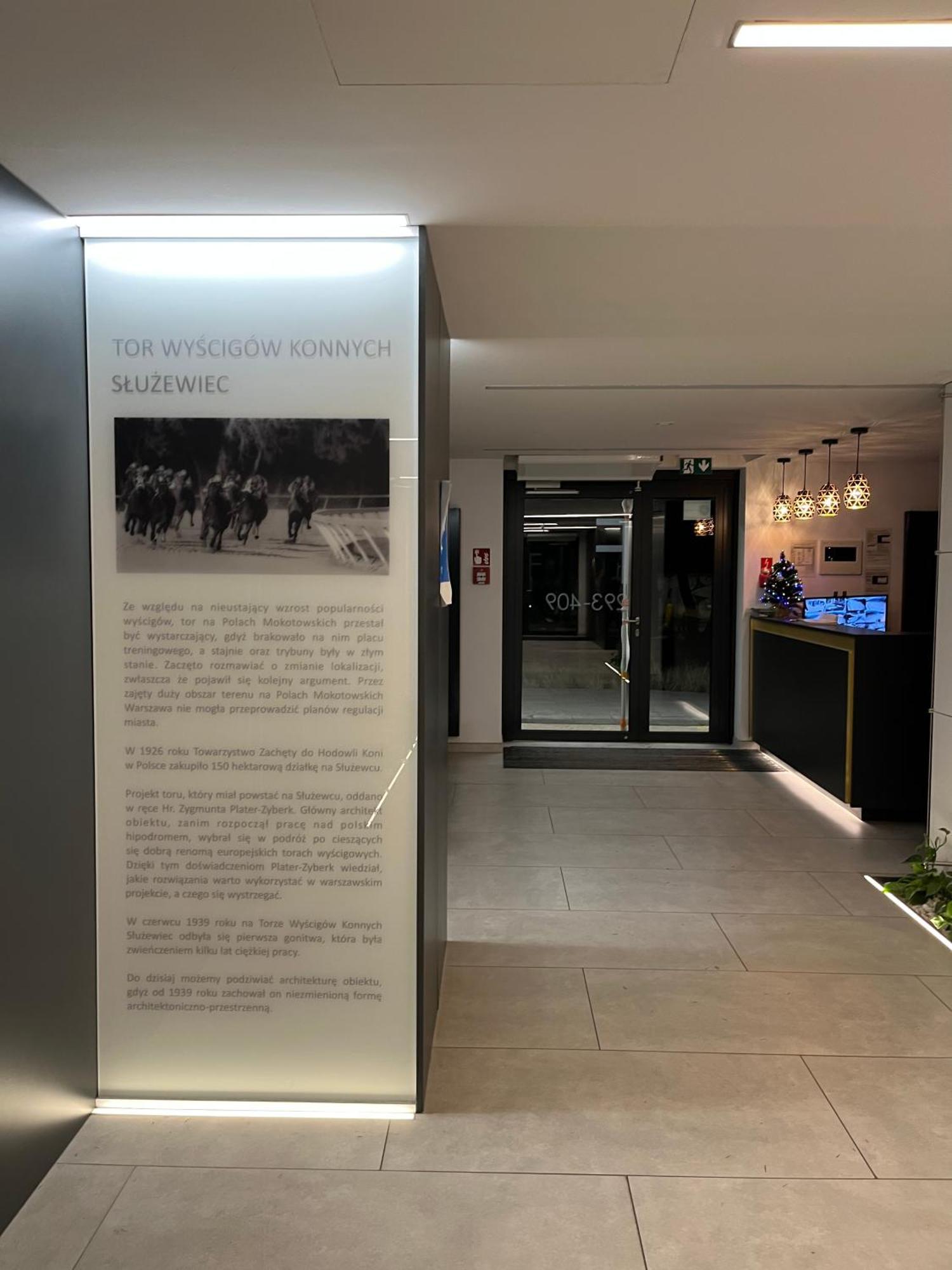 Warsaw Airport Wyscigi - City And Green View Apartment With Underground Garage Extérieur photo