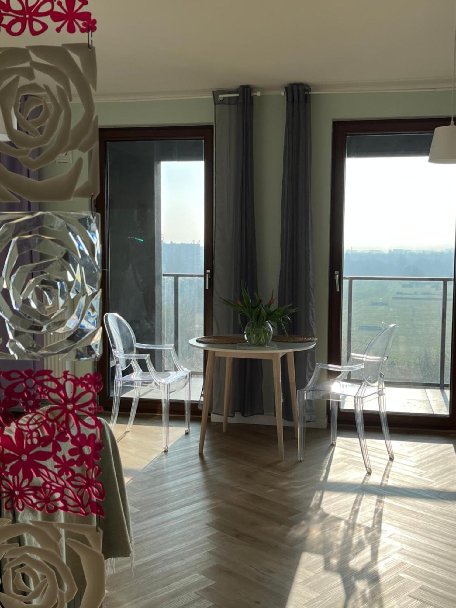Warsaw Airport Wyscigi - City And Green View Apartment With Underground Garage Extérieur photo
